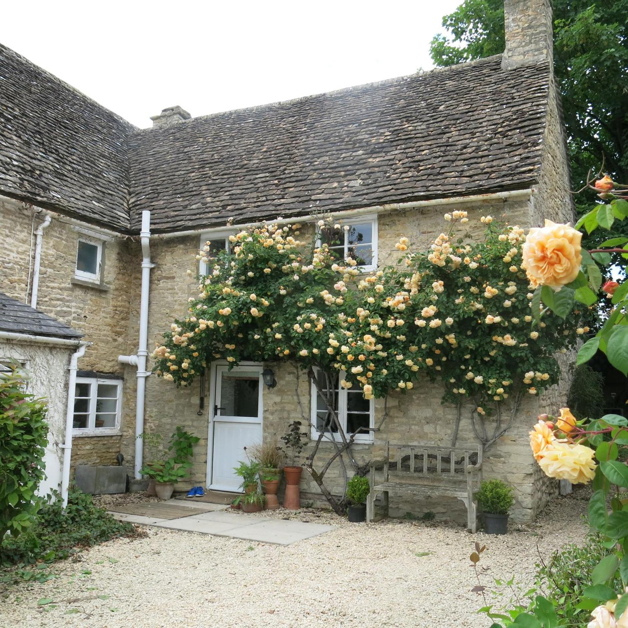 Characterful Cotswold Cottage Сайренсестер Екстер'єр фото